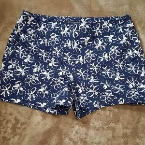Banana Republic, Size 4, Color printed blue/white.
